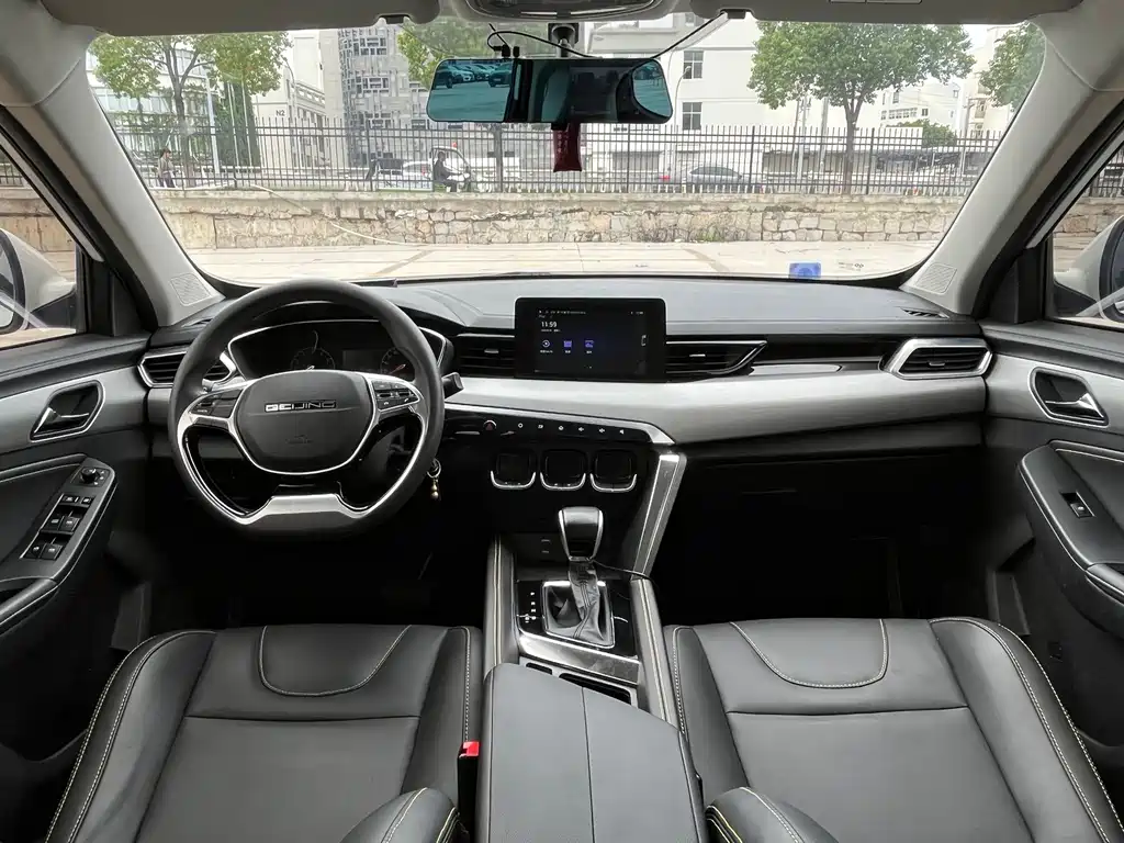 BAIC X3 — миниатюра 9