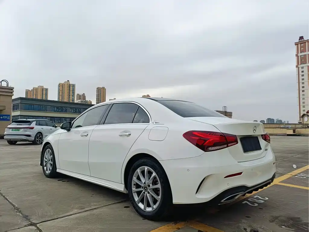Mercedes-Benz A-Class — миниатюра 7