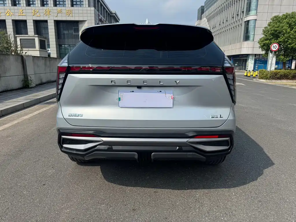 Geely Boyue L — миниатюра 6