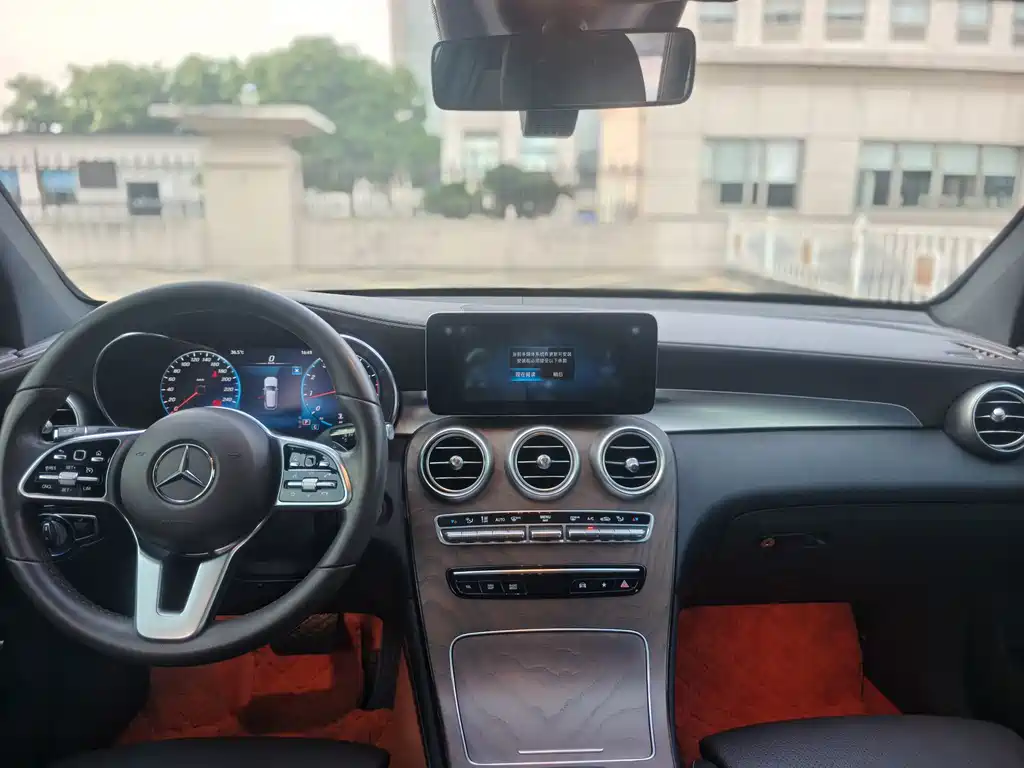 Mercedes-Benz GLC — миниатюра 6