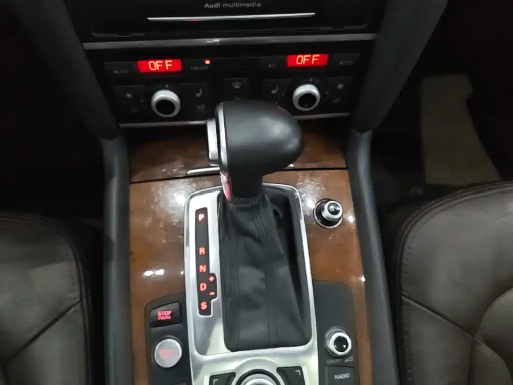 Audi Q7 — миниатюра 14
