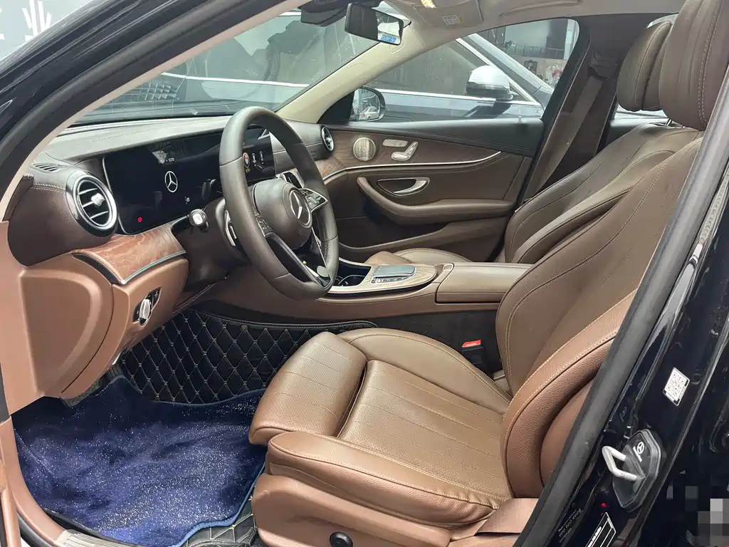 Mercedes-Benz E-Class — миниатюра 4