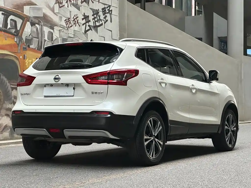 Nissan Qashqai — миниатюра 5