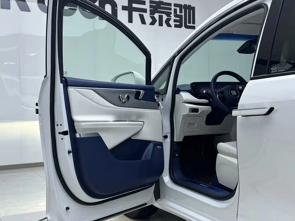 Buick GL8 Hybrid LandKing Luxury Enjoy Edition 7 seats, фото 19