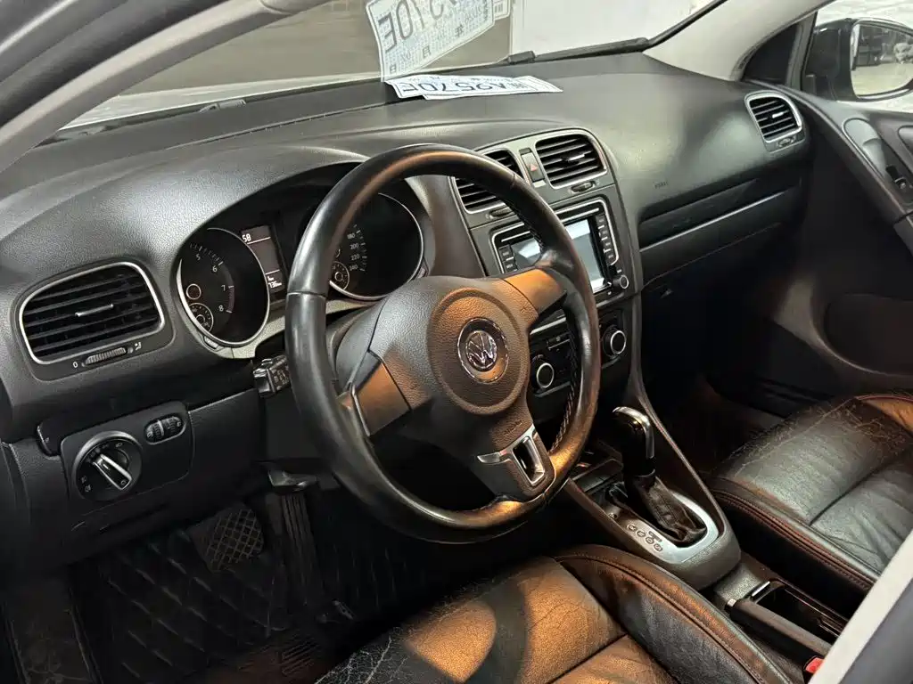 Volkswagen Golf — миниатюра 5