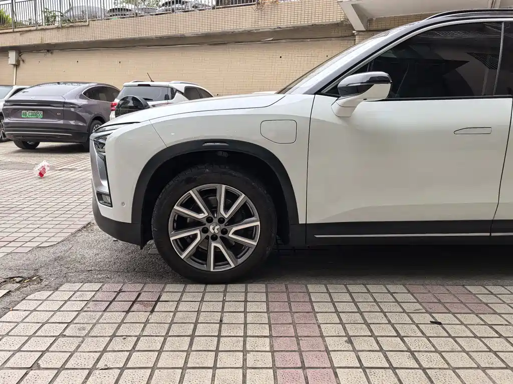 NIO NIO ES8