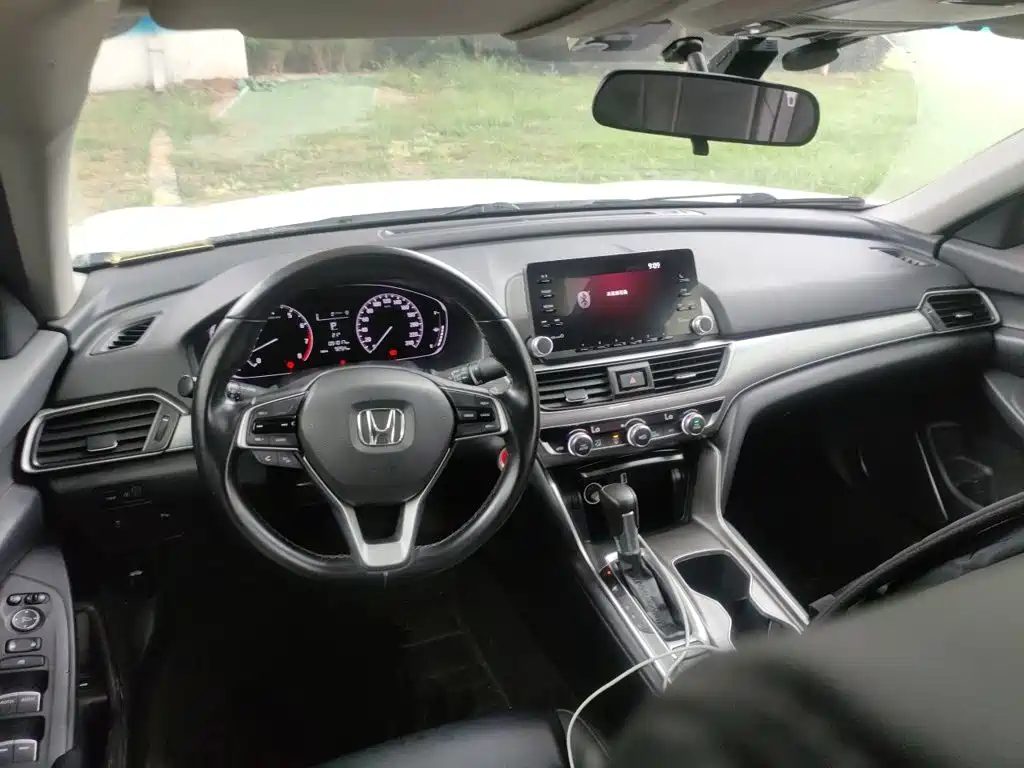 Honda Accord — миниатюра 10