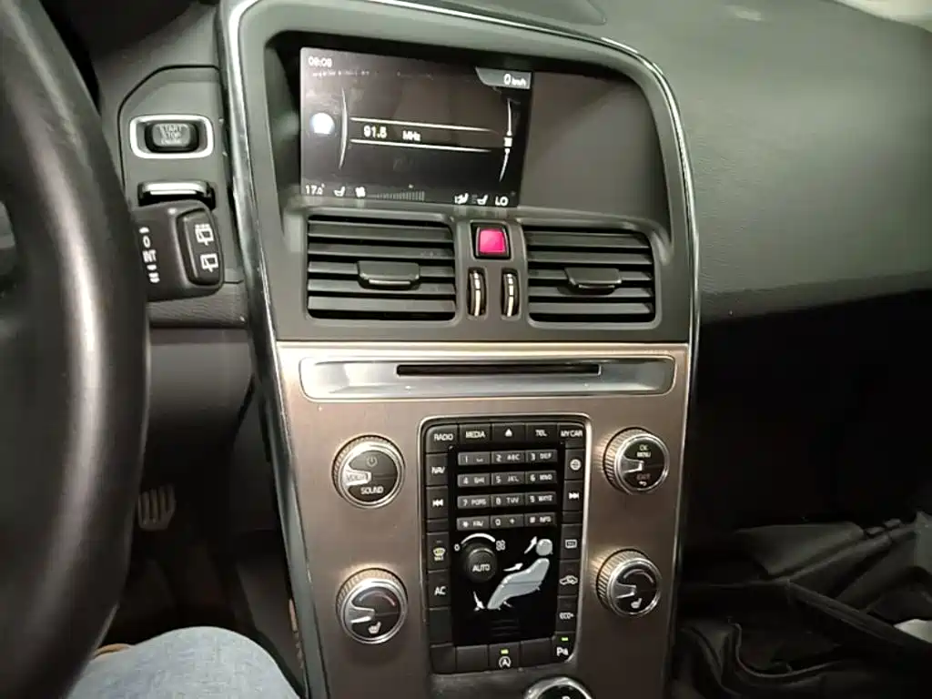 Volvo XC60 — миниатюра 13