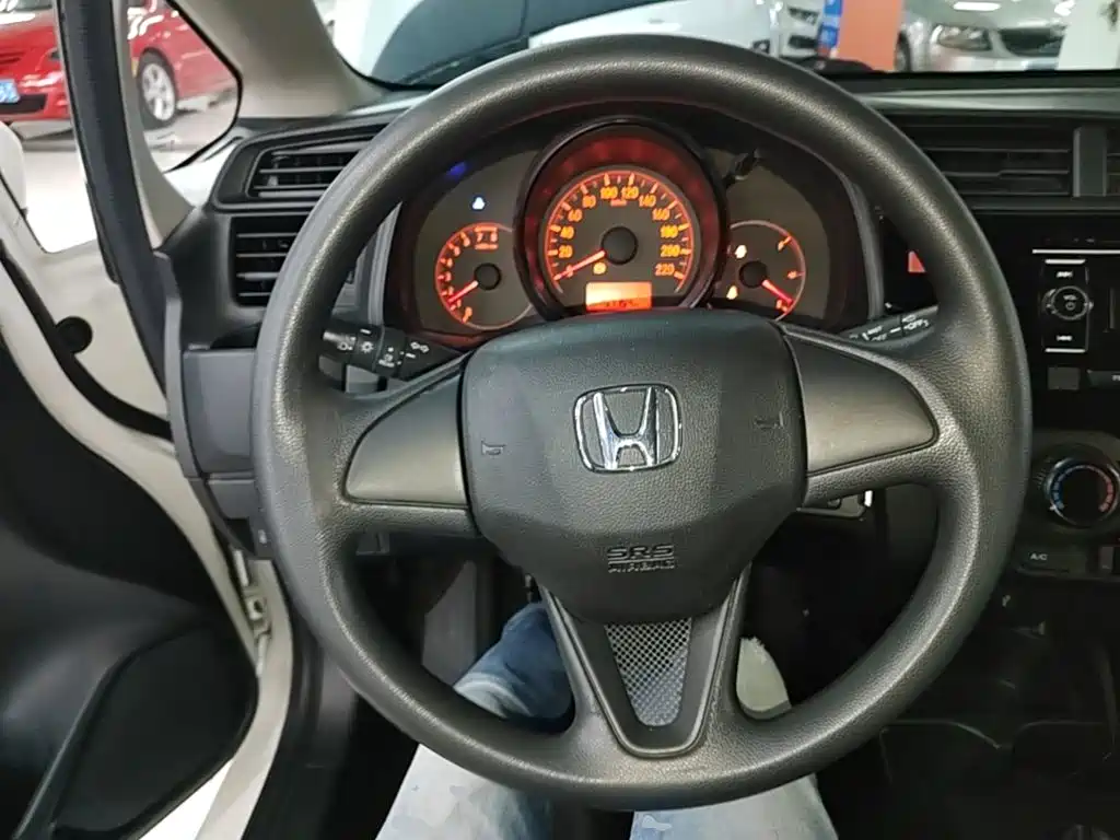 Honda Fit — миниатюра 11