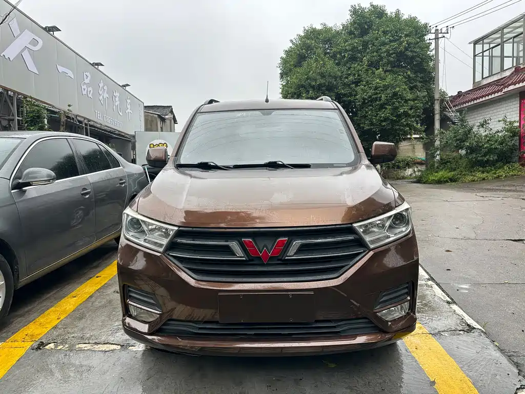 Wuling Hongguang — миниатюра 3