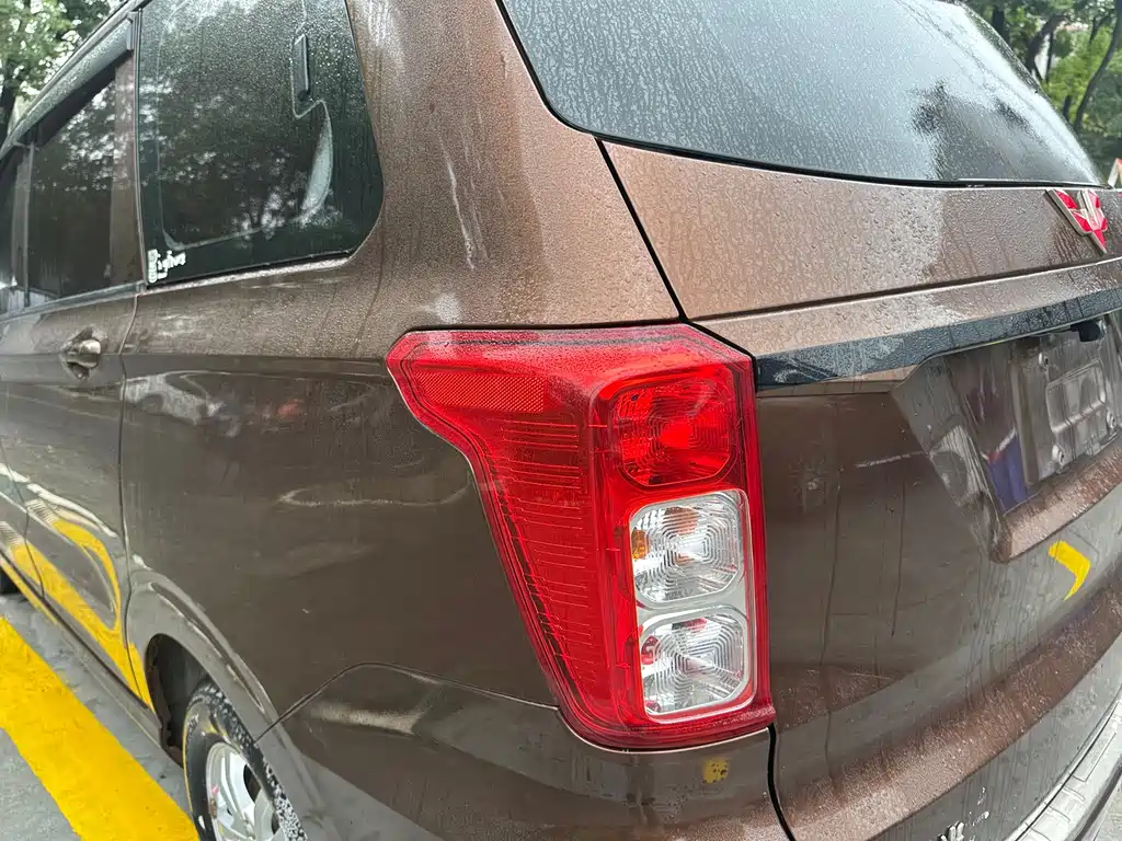 Wuling Hongguang — миниатюра 7