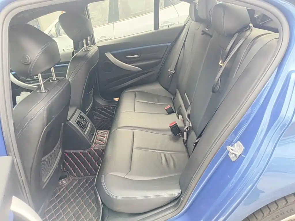 BMW 3 Series — миниатюра 17