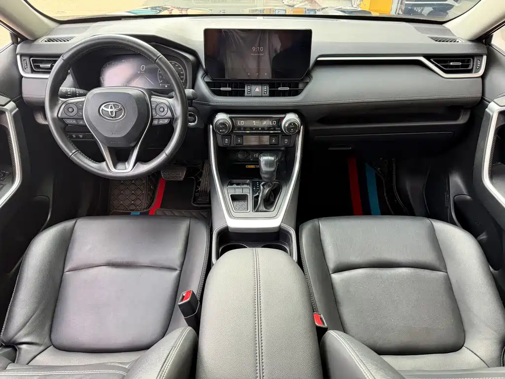Toyota RAV4 — миниатюра 8