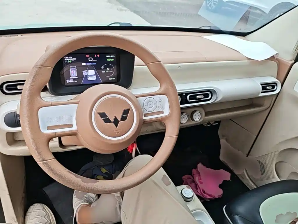 Wuling MINIEV — миниатюра 10