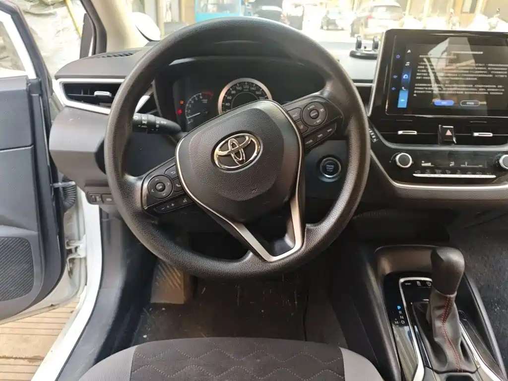 Toyota Corolla — миниатюра 3