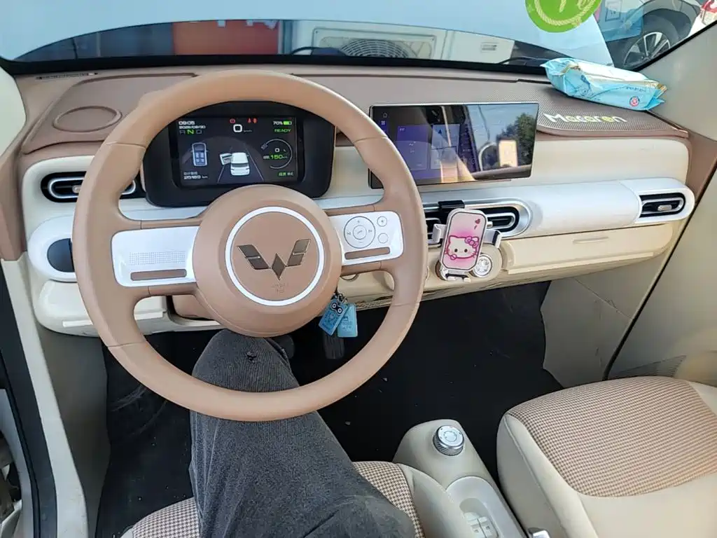 Wuling MINIEV — миниатюра 10
