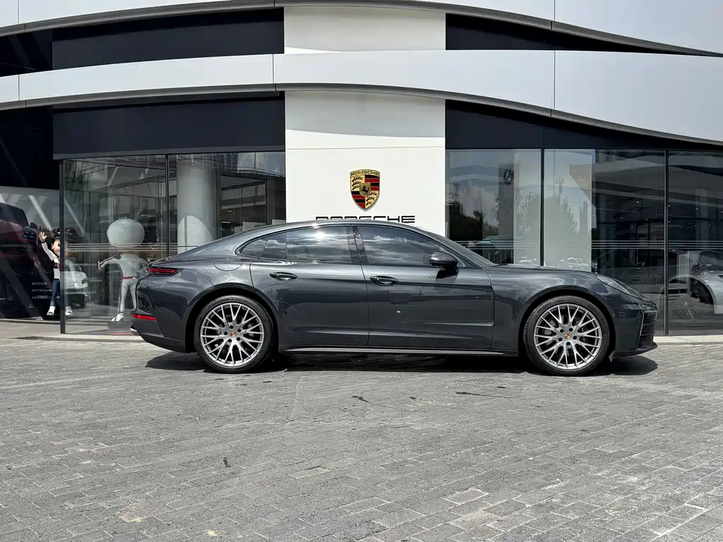 Porsche Panamera — миниатюра 5