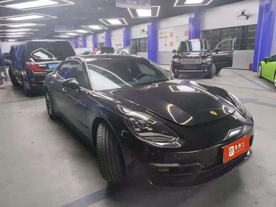 Porsche Panamera — миниатюра 2
