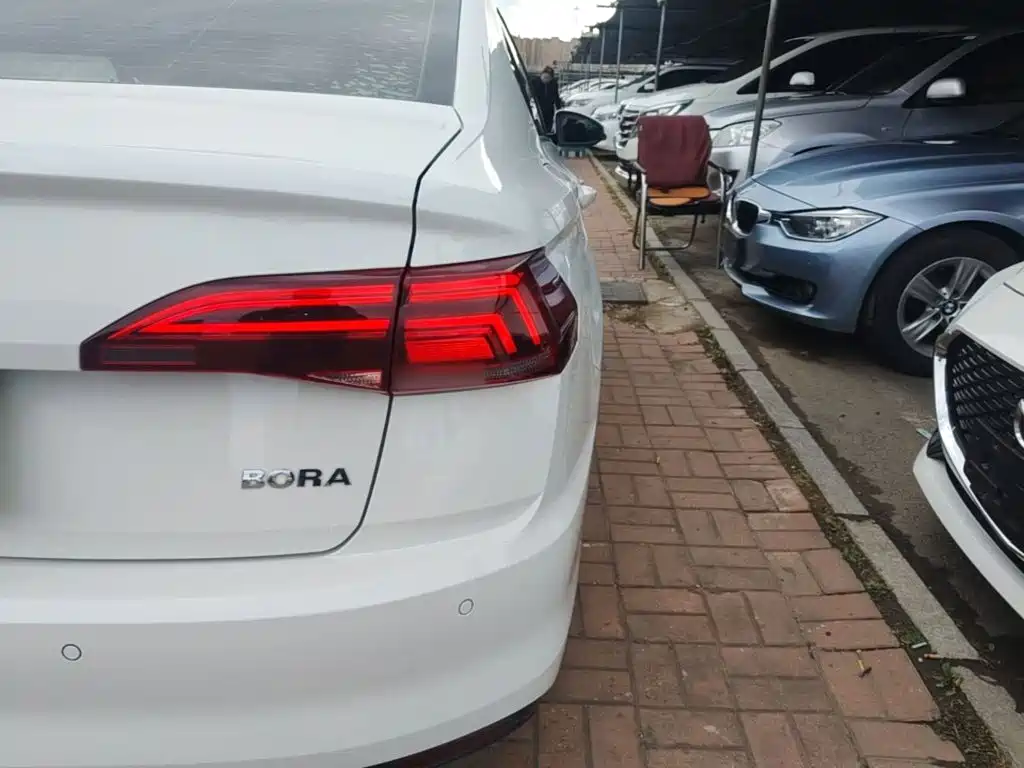 Volkswagen Bora — миниатюра 8