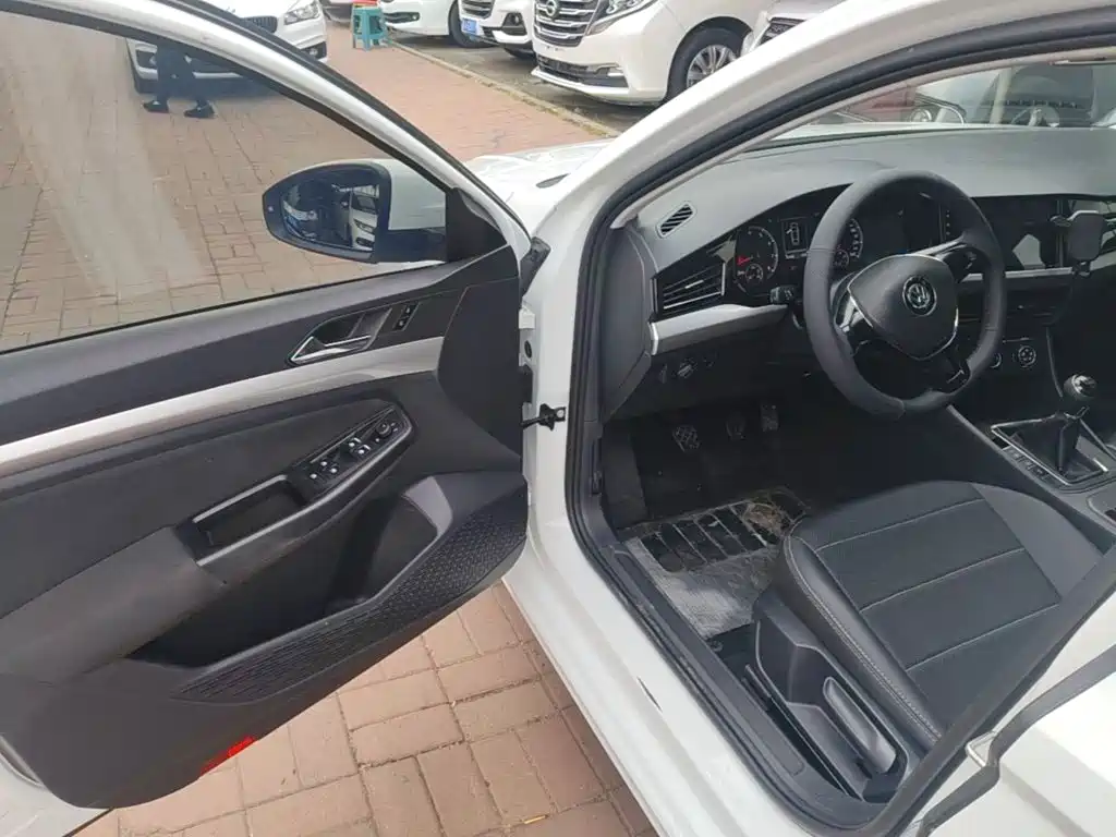 Volkswagen Bora — миниатюра 16