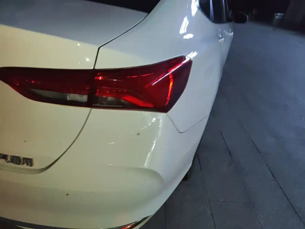 Buick Verano — миниатюра 8