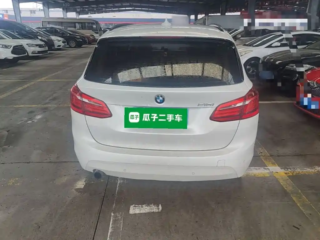 BMW 2 Series Active Tourer — миниатюра 6