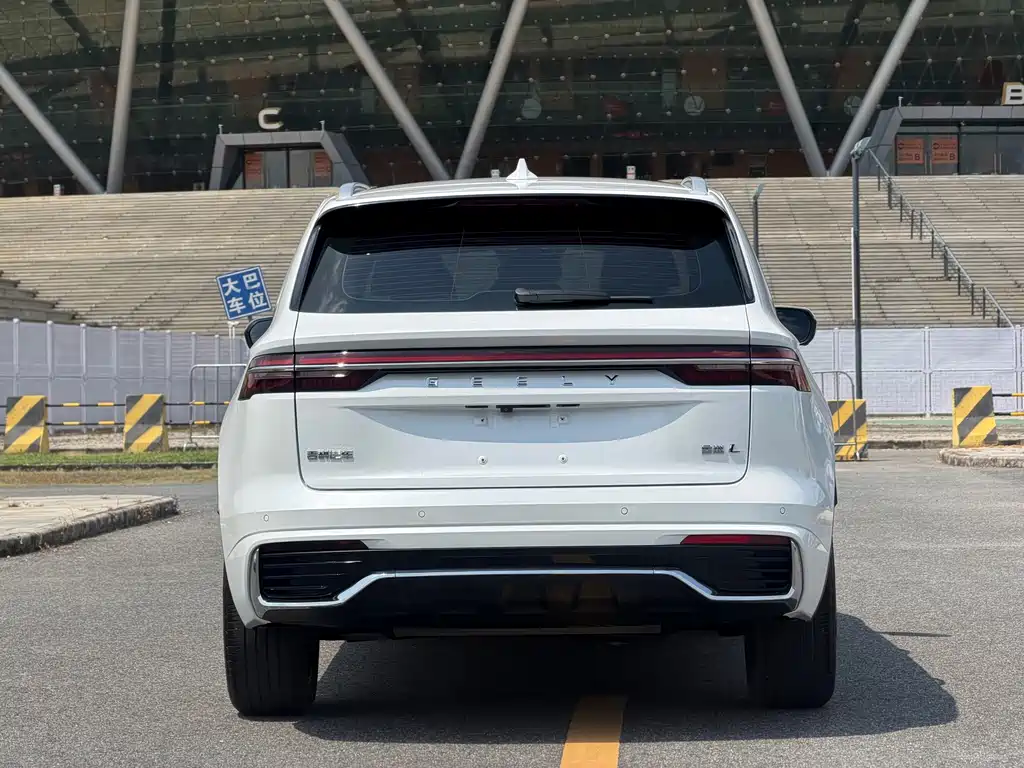 Geely Xingyue L — миниатюра 33