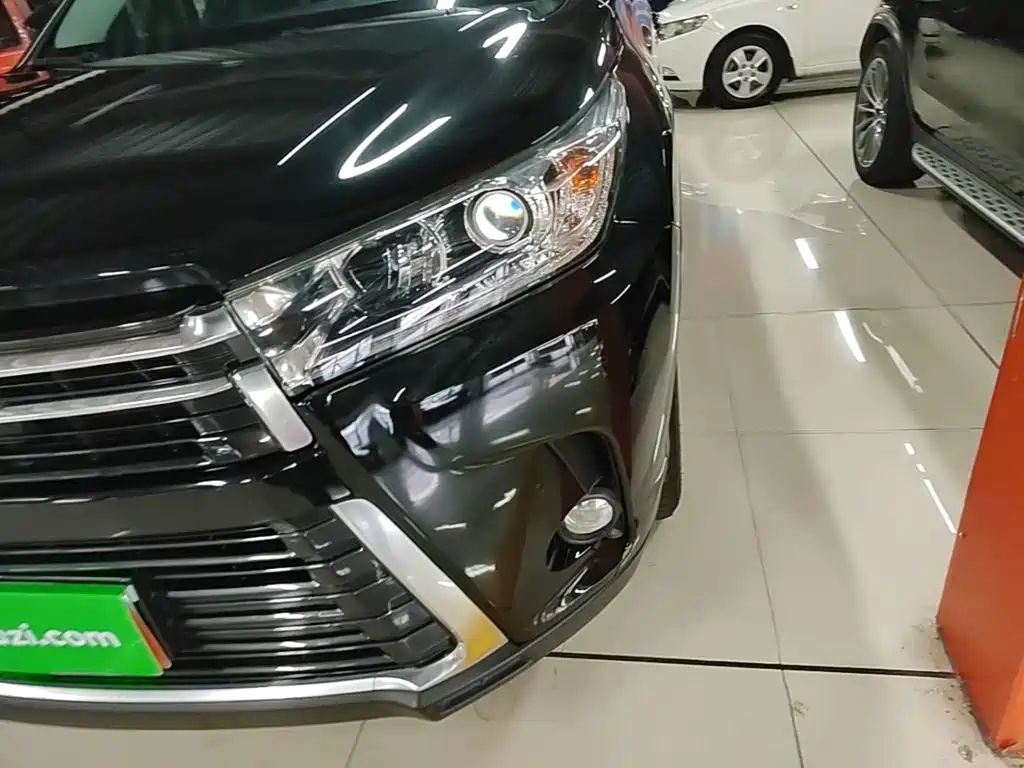 Toyota Highlander — миниатюра 24