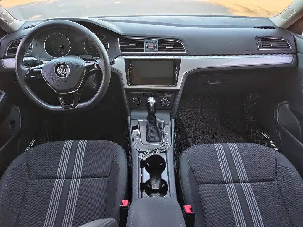 Volkswagen Lamando — миниатюра 5