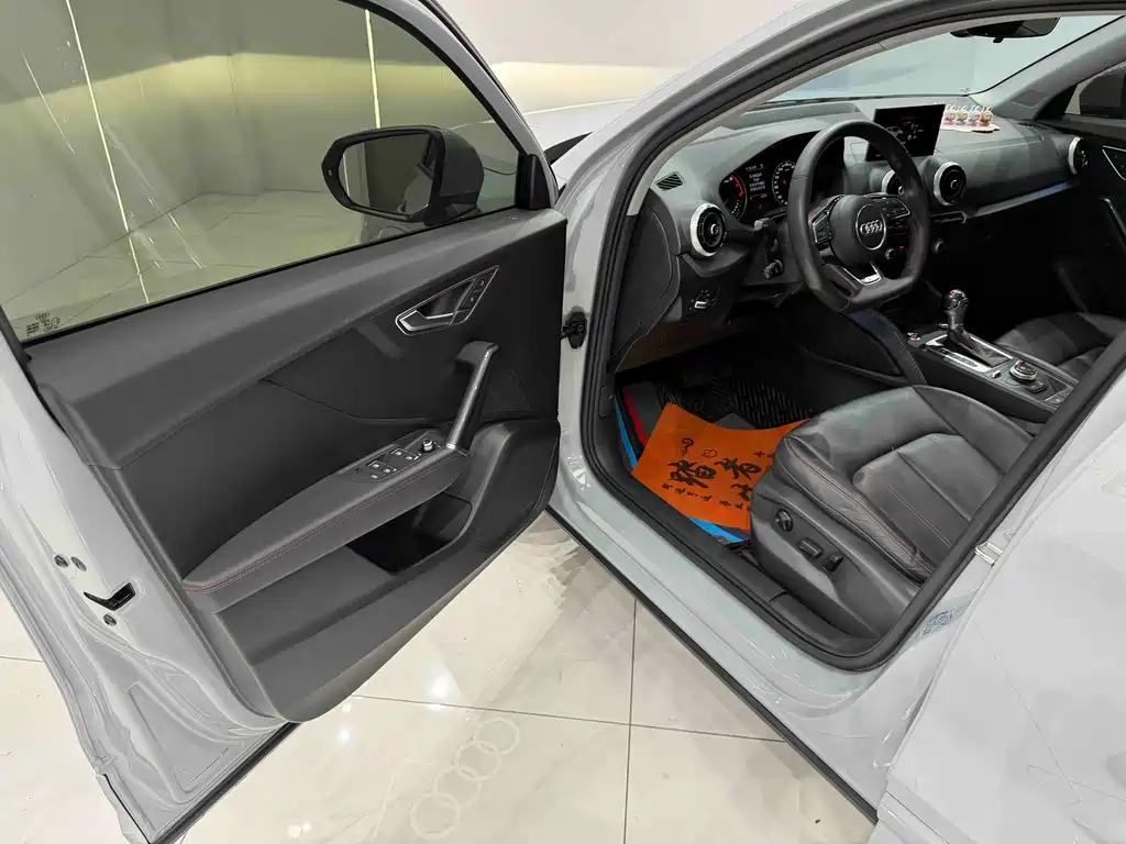 Audi Q2L 2022 35 TFSI