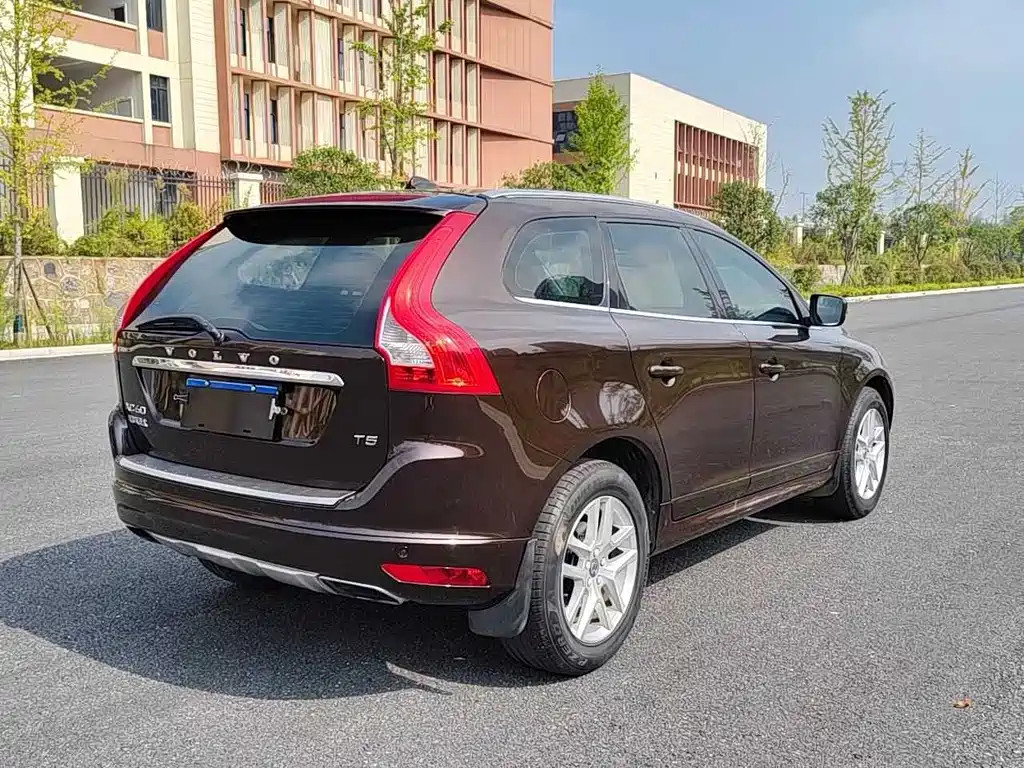Volvo XC60 — миниатюра 9