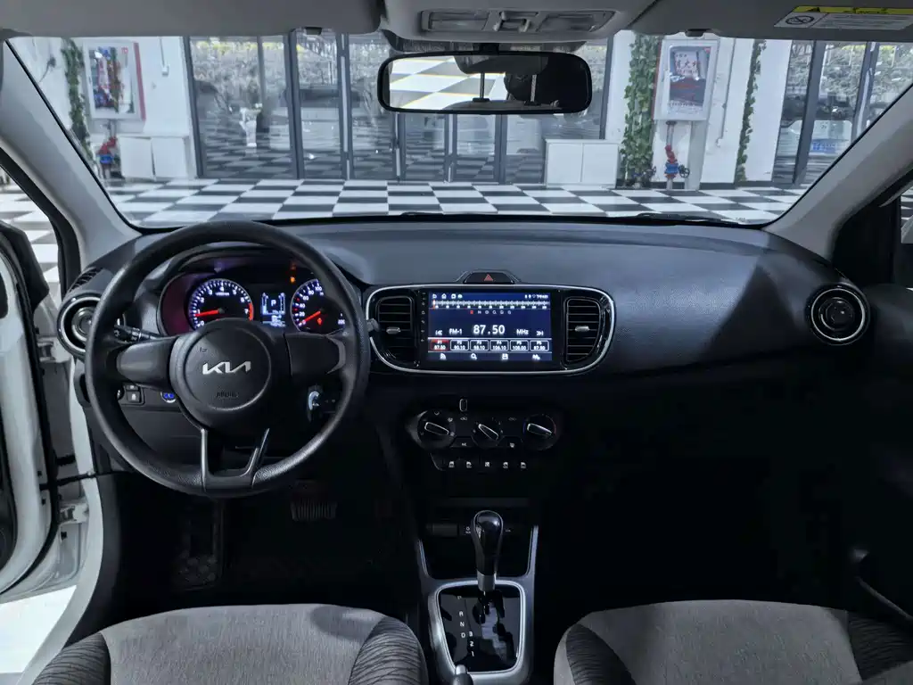 Kia Huanchi — миниатюра 11