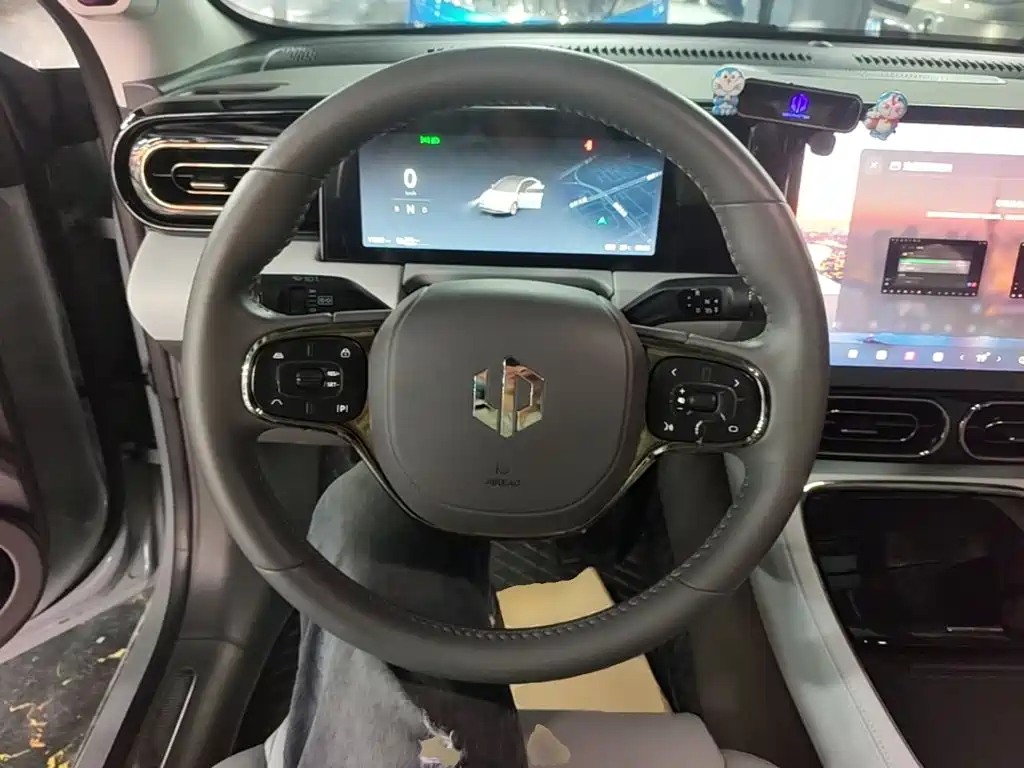 Leapmotor Leapmotor C01 — миниатюра 11