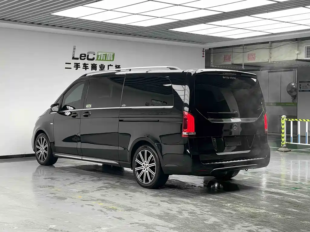 Mercedes-Benz V-Class V 2022 V 260 L Luxury