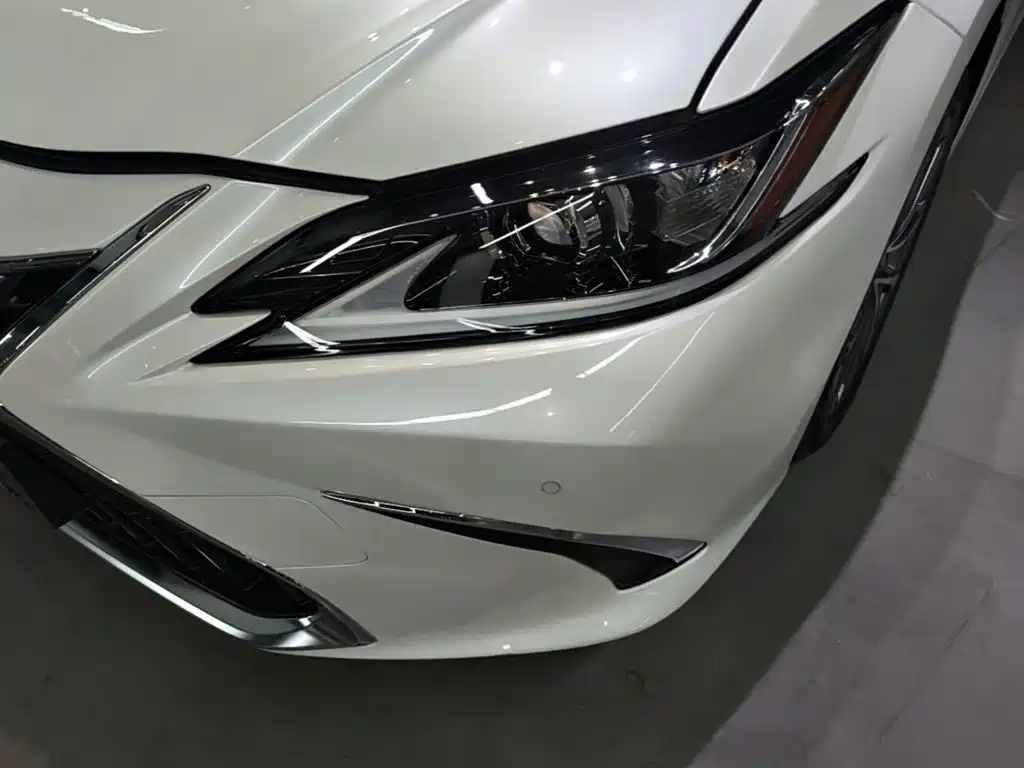 Lexus ES — миниатюра 24