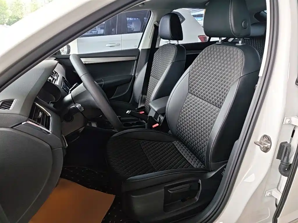 Skoda Octavia — миниатюра 15
