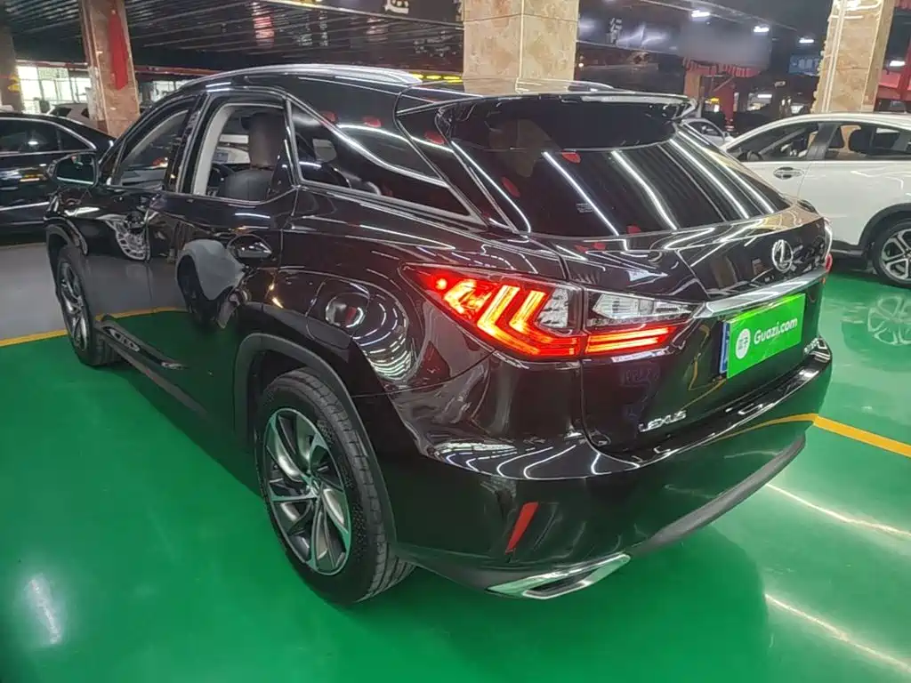 Lexus RX — миниатюра 5