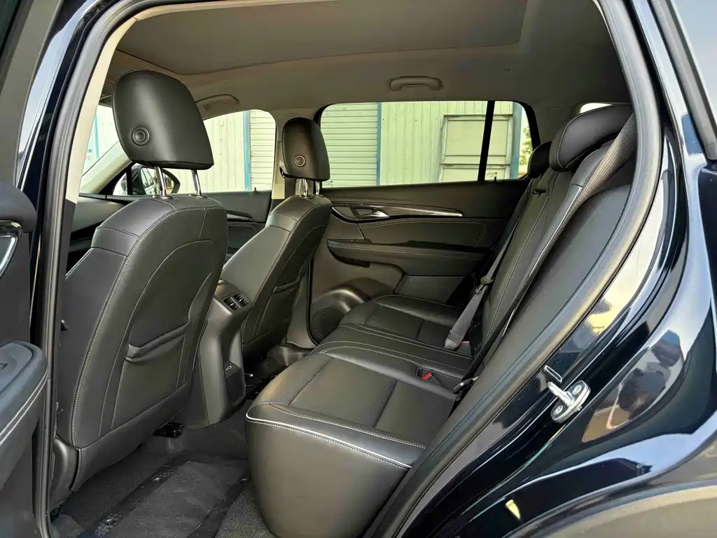 Buick Envision Plus — миниатюра 5