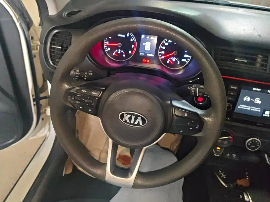 Kia KX Cross — миниатюра 15