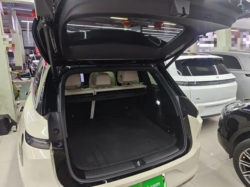 Li Auto Li L6 — миниатюра 19