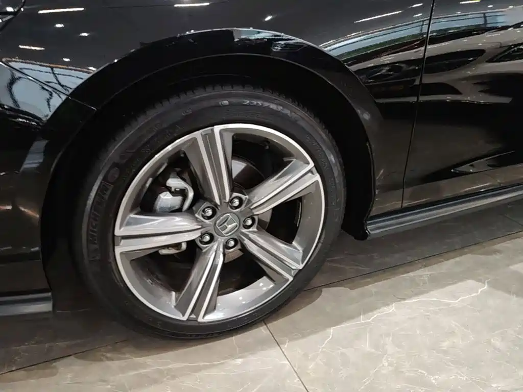 Honda Accord — миниатюра 23