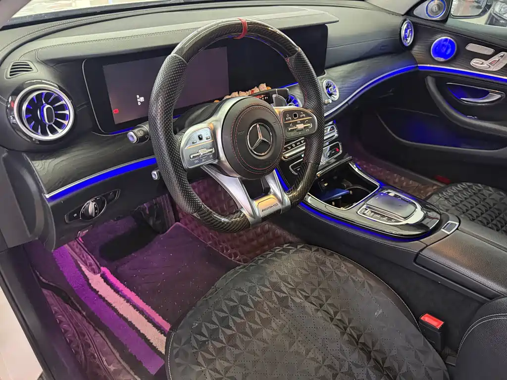 Mercedes-Benz E-Class — миниатюра 4