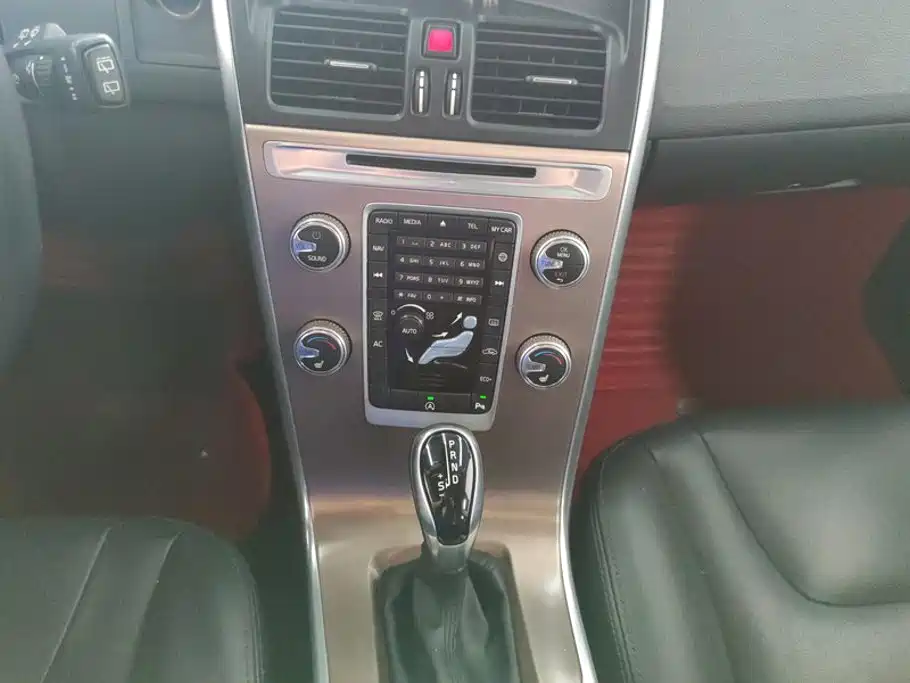 Volvo XC60 — миниатюра 16