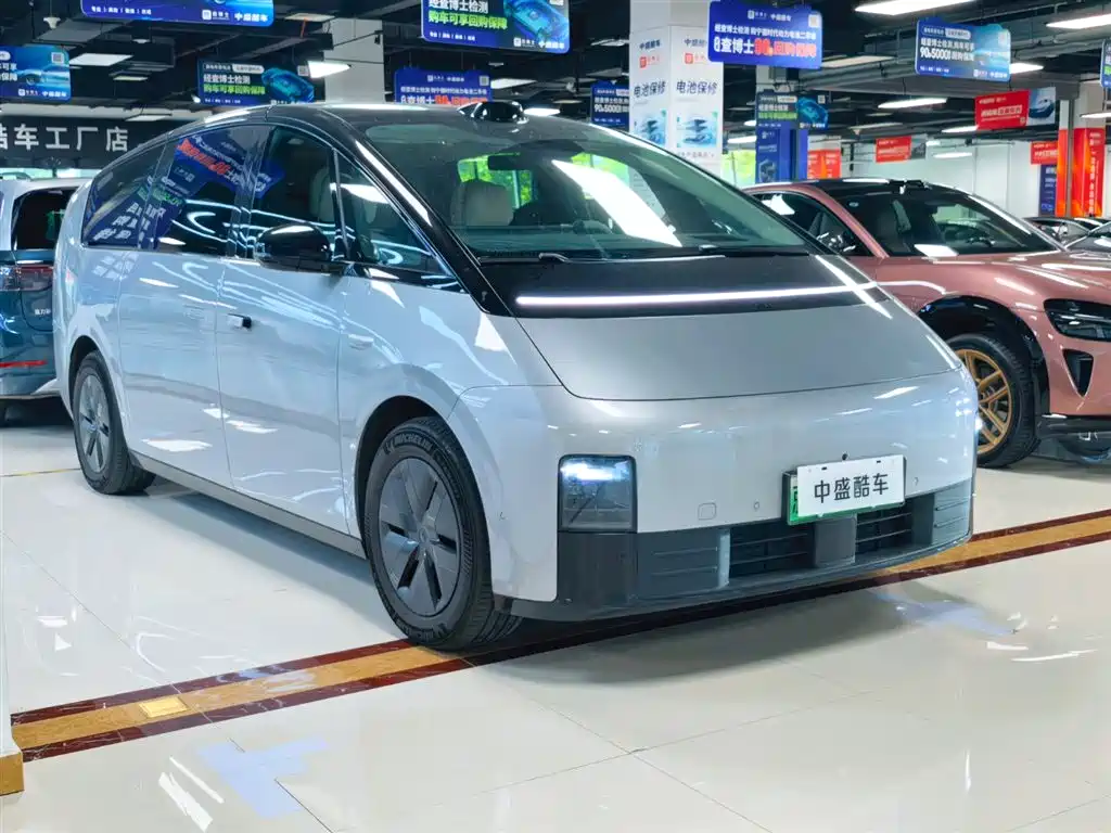 Li Auto MEGA 2024 Ultra