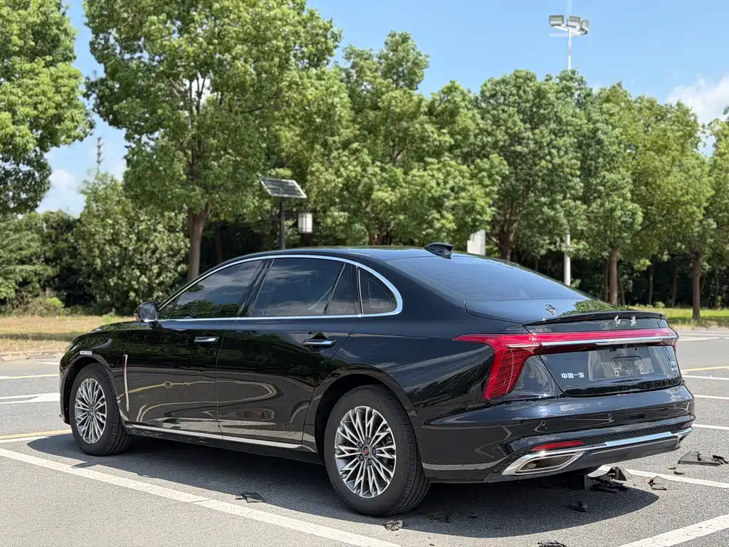 Hongqi Hongqi H5 — миниатюра 5