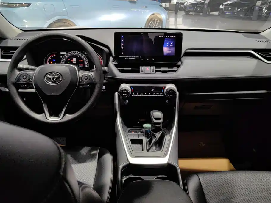 Toyota RAV4 — миниатюра 12