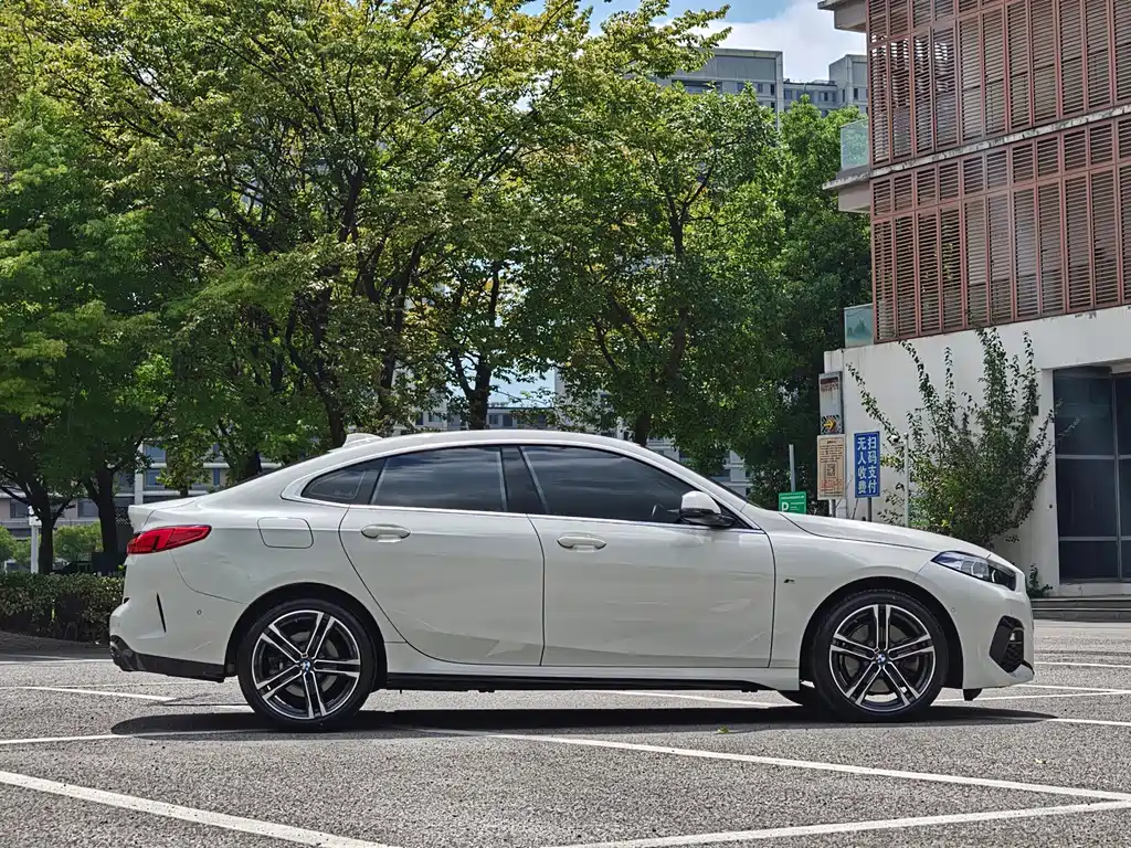 BMW 2 Series (Import) — миниатюра 8