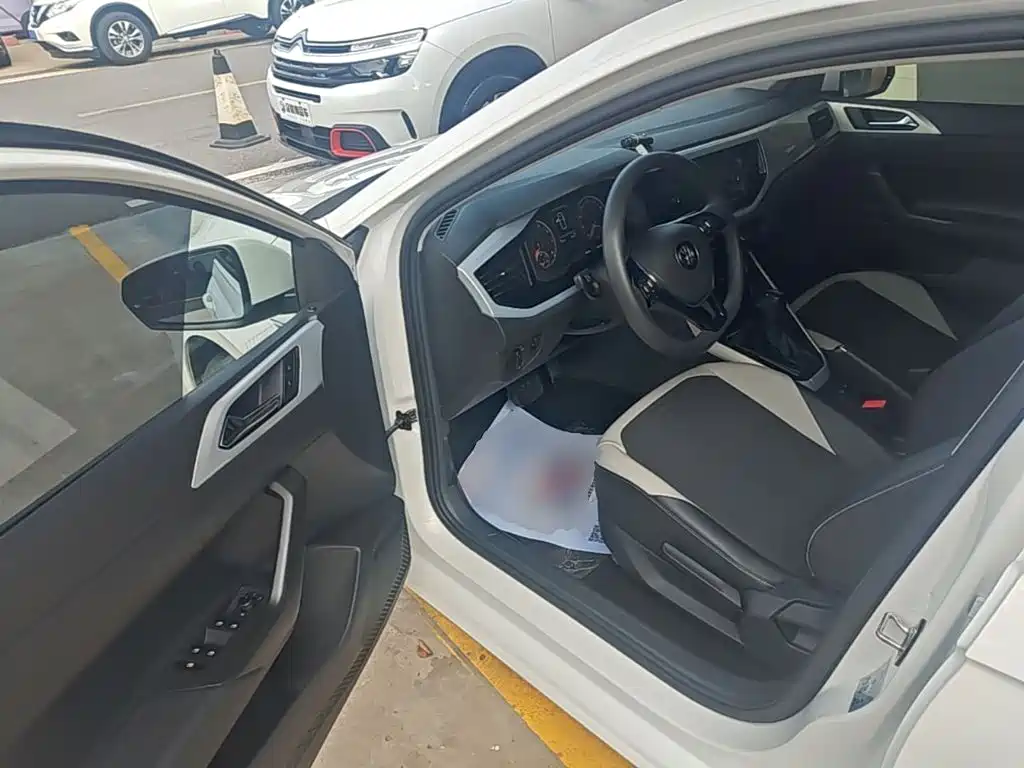Volkswagen Polo — миниатюра 16