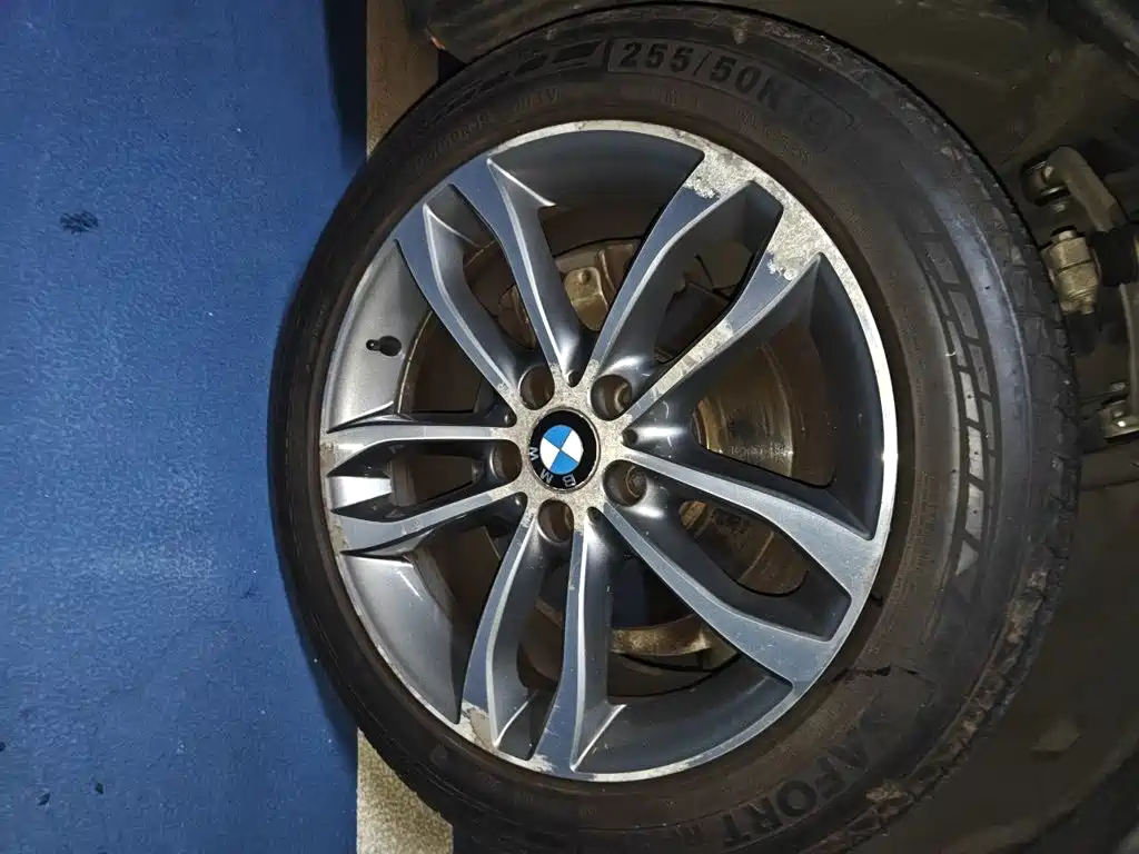 BMW X6 — миниатюра 8