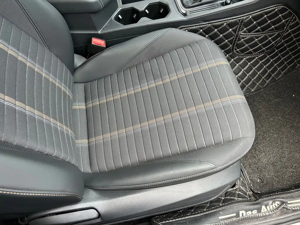 Volkswagen Lavida — миниатюра 13